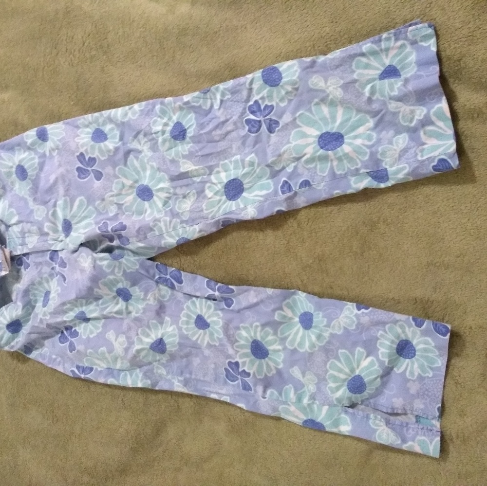 Capris - Picture 2 of 2